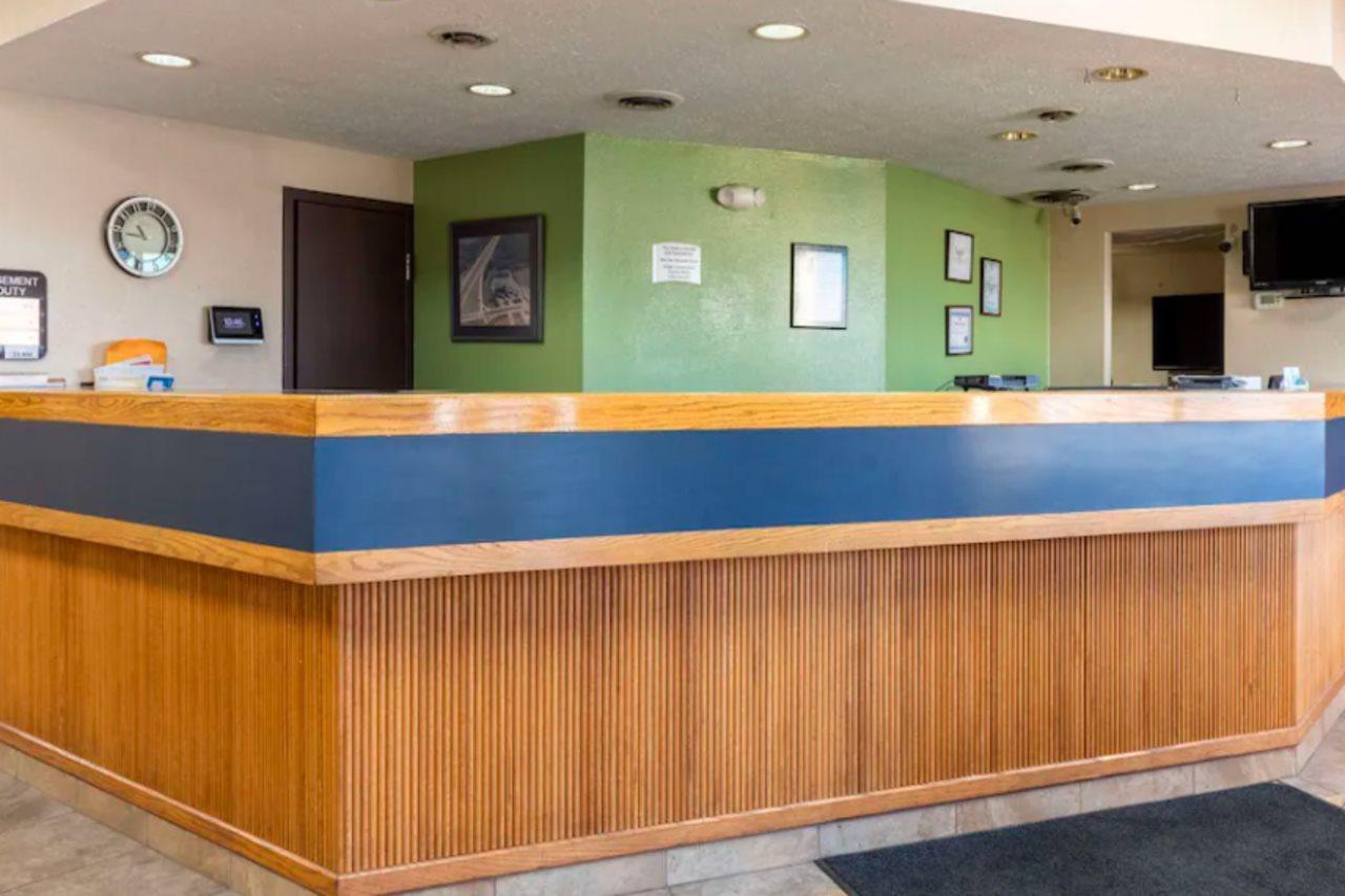 Quality Inn Newport Eksteriør bilde