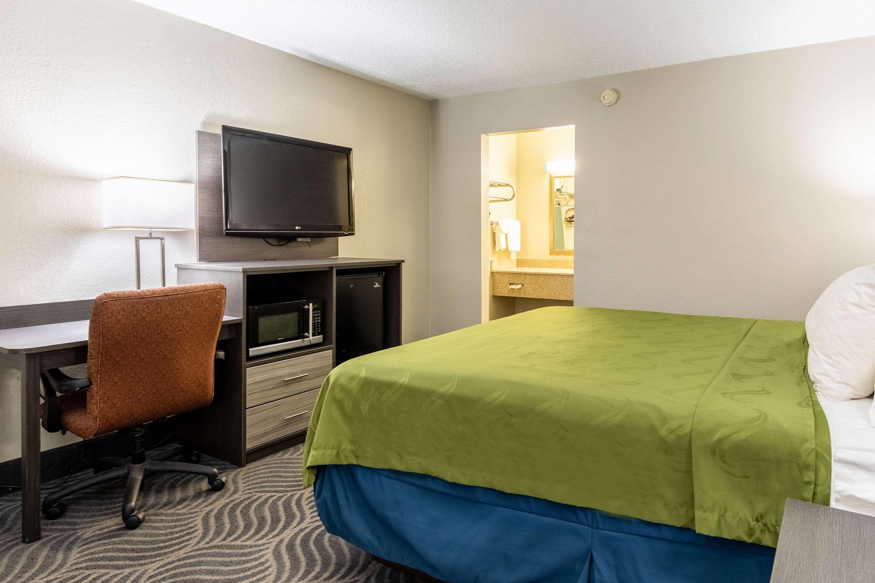 Quality Inn Newport Eksteriør bilde