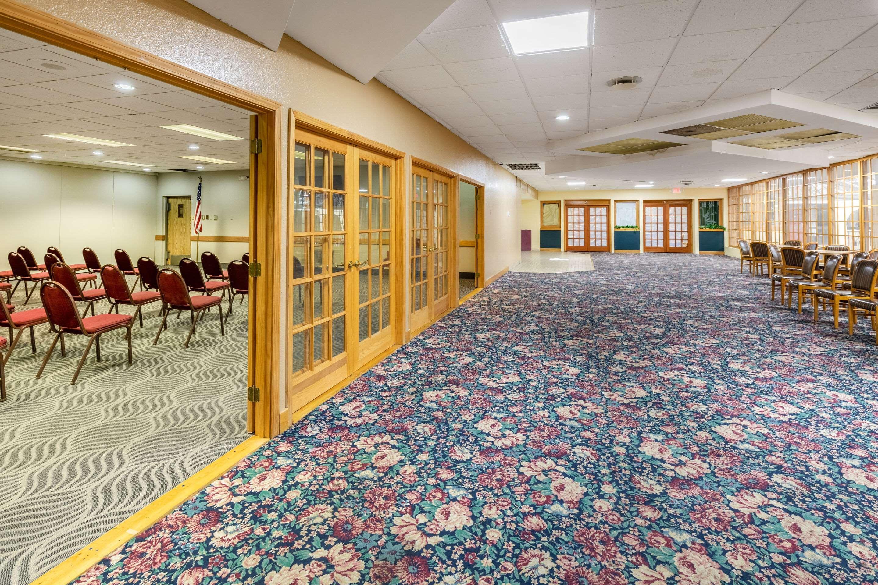 Quality Inn Newport Eksteriør bilde